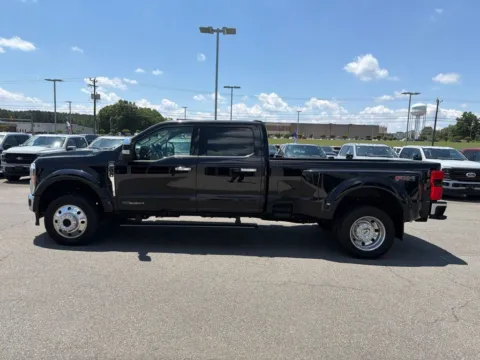 More photos of 2023 Ford F-450SD Lariat at Smart Ford, VA