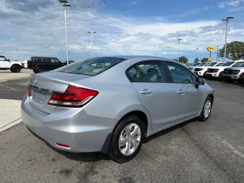 More photos of 2015 Honda Civic LX at Smart Ford, VA