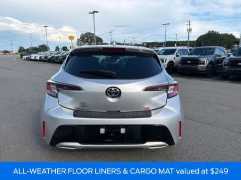 More photos of 2020 Toyota Corolla Hatchback SE at Smart Ford, VA