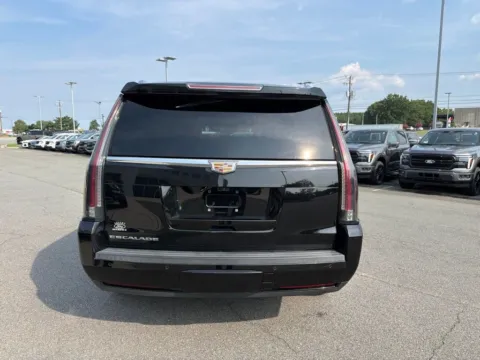 More photos of 2019 Cadillac Escalade Luxury at Smart Ford, VA