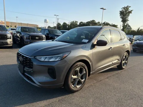 More photos of 2024 Ford Escape Hybrid ST-Line at Smart Ford, VA