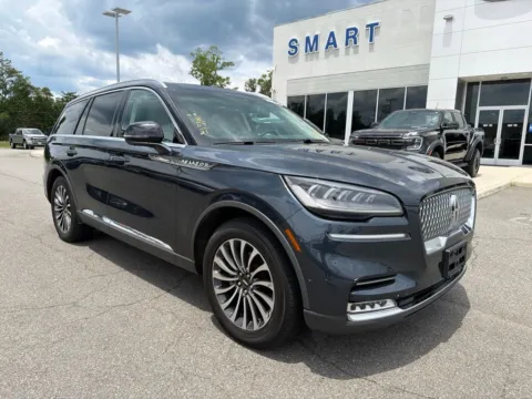 Photos of 2021 Lincoln Aviator Reserve for sale in South Boston, VA at Smart Ford