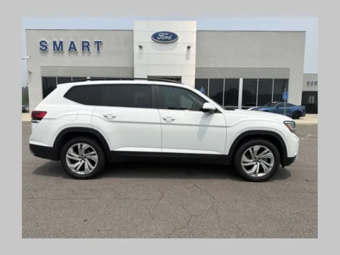 White 2023 Volkswagen Atlas 3.6L V6 SE w/Technology for sale in South Boston, VA
