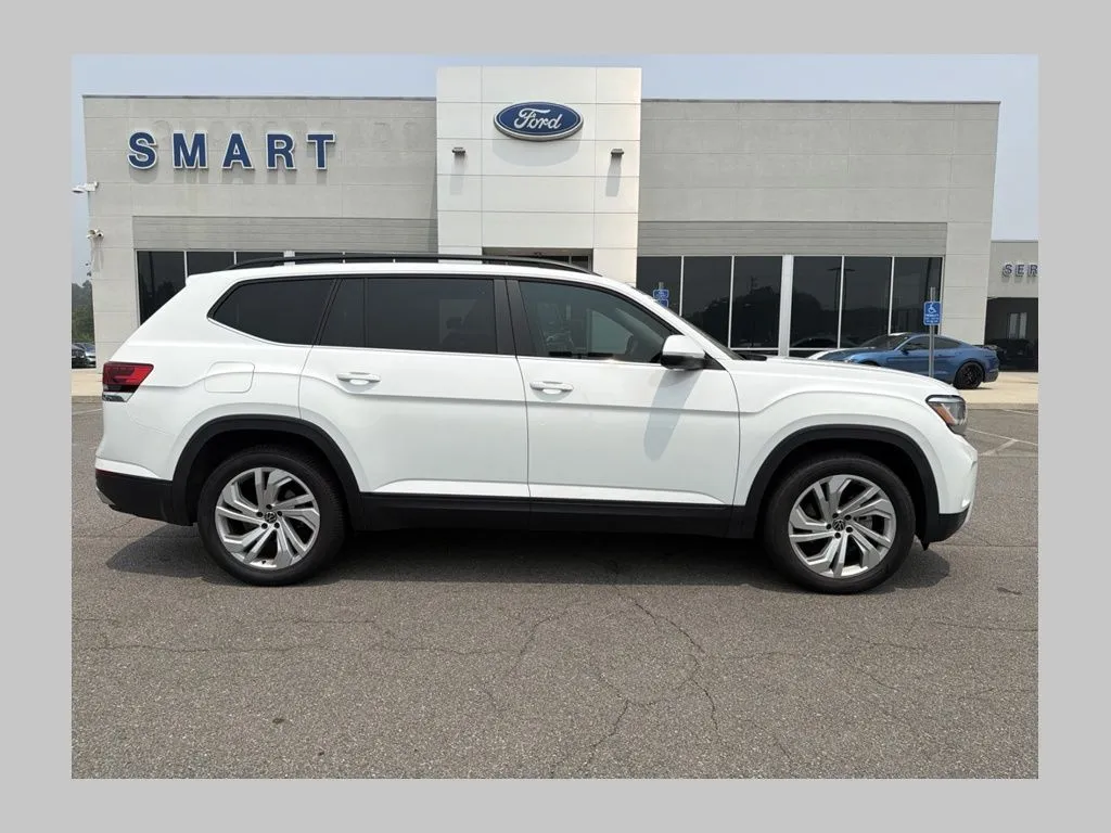 White 2023 Volkswagen Atlas 3.6L V6 SE w/Technology for sale in South Boston, VA