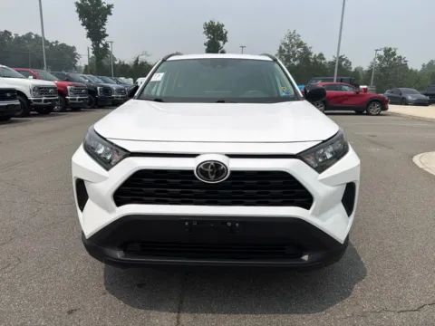 More photos of 2021 Toyota RAV4 LE at Smart Ford, VA