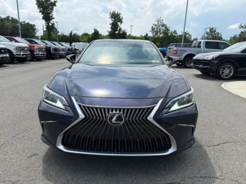 More photos of 2019 Lexus ES 350 at Smart Ford, VA