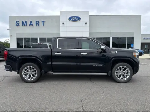 Black 2021 GMC Sierra 1500 Denali for sale in South Boston, VA