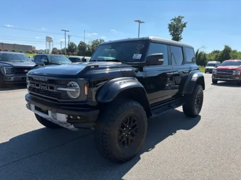 More photos of 2023 Ford Bronco Raptor at Smart Ford, VA