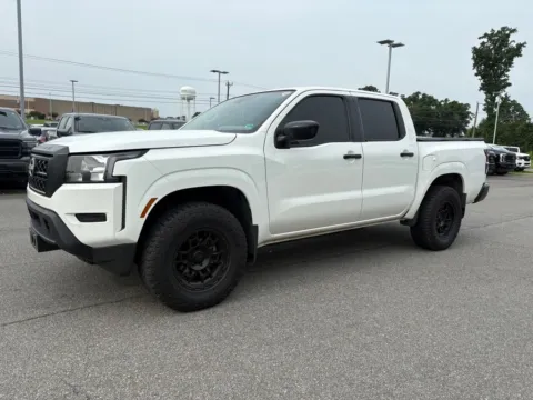 More photos of 2024 Nissan Frontier S at Smart Ford, VA