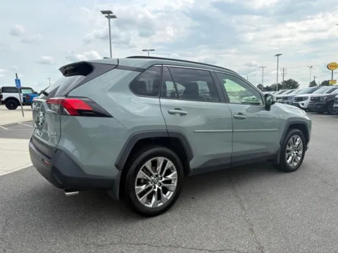 More photos of 2019 Toyota RAV4 XLE Premium at Smart Ford, VA