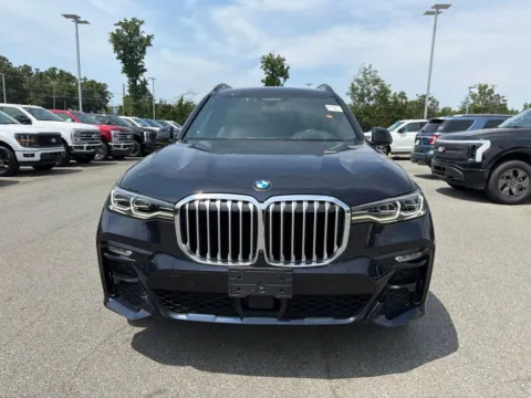 More photos of 2022 BMW X7 xDrive40i at Smart Ford, VA
