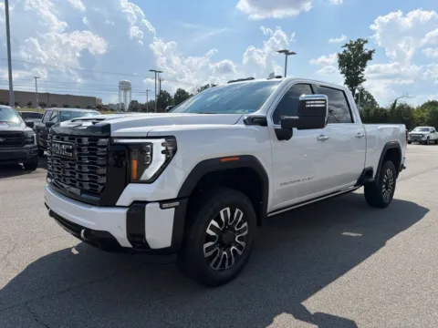More photos of 2025 GMC Sierra 2500 HD Denali Ultimate at Smart Ford, VA