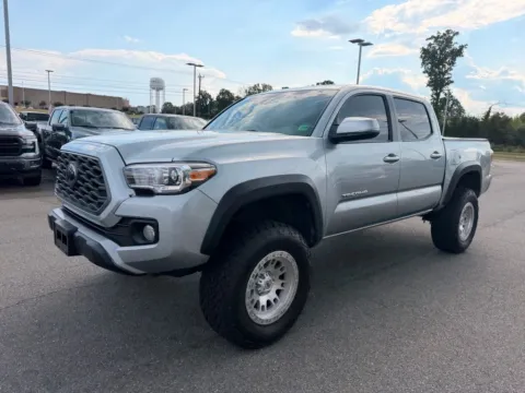 More photos of 2023 Toyota Tacoma TRD Off-Road at Smart Ford, VA