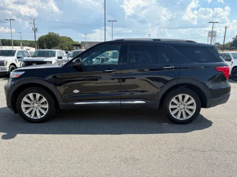 More photos of 2022 Ford Explorer King Ranch at Smart Ford, VA