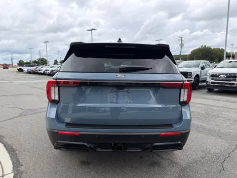 More photos of 2027 Ford Explorer ST-Line at Smart Ford, VA