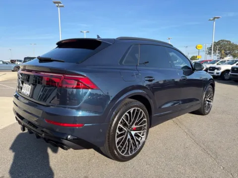 More photos of 2024 Audi SQ8 4.0T Prestige at Smart Ford, VA