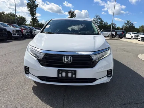 More photos of 2021 Honda Odyssey Touring at Smart Ford, VA