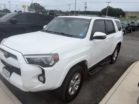 More photos of 2020 Toyota 4Runner SR5 Premium at Smart Ford, VA