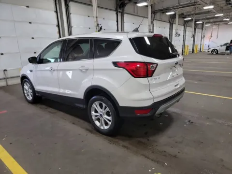 More photos of 2019 Ford Escape SE at Smart Ford, VA