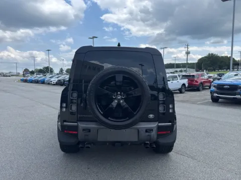More photos of 2022 Land Rover Defender 110 V8 at Smart Ford, VA