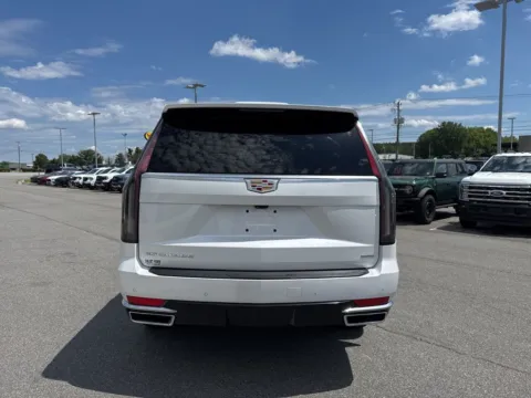 More photos of 2021 Cadillac Escalade Premium Luxury at Smart Ford, VA