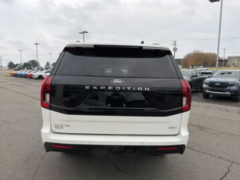 More photos of 2025 Ford Expedition Max Active at Smart Ford, VA