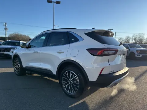 More photos of 2025 Ford Escape Plug-In Hybrid at Smart Ford, VA