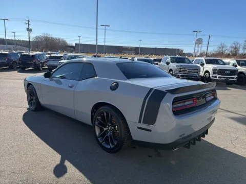 More photos of 2021 Dodge Challenger R/T Scat Pack at Smart Ford, VA