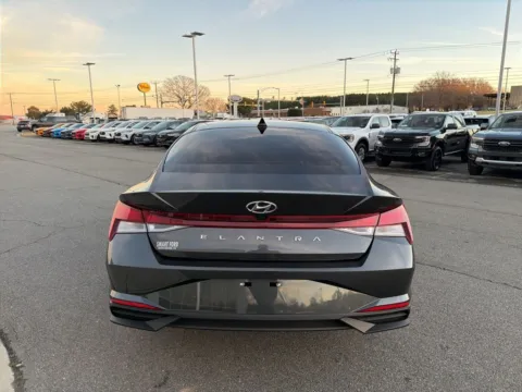 More photos of 2023 Hyundai Elantra SEL at Smart Ford, VA