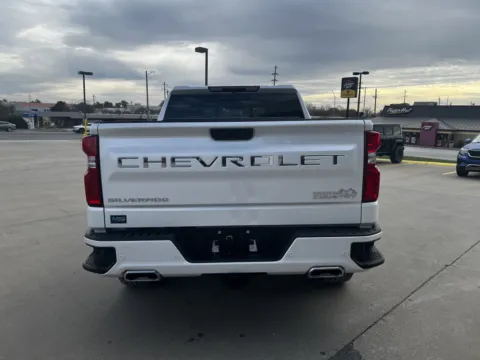 More photos of 2024 Chevrolet Silverado 1500 High Country at MAG CDJR, MO