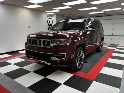 Photos of 2024 Jeep Wagoneer Series III for sale in Chillicothe, MO at MAG CDJR