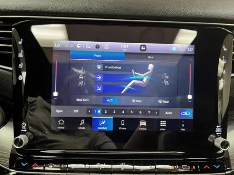 More photos of 2024 Jeep Wagoneer Series III at MAG CDJR, MO