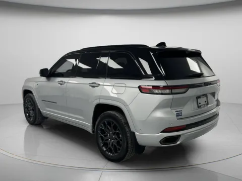 More photos of 2024 Jeep Grand Cherokee 4xe Summit Reserve at MAG CDJR, MO