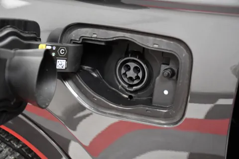 Photos of 2022 Jeep Grand Cherokee 4xe Summit Reserve for sale in Chillicothe, MO at MAG CDJR