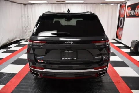 More photos of 2022 Jeep Grand Cherokee 4xe Summit Reserve at MAG CDJR, MO