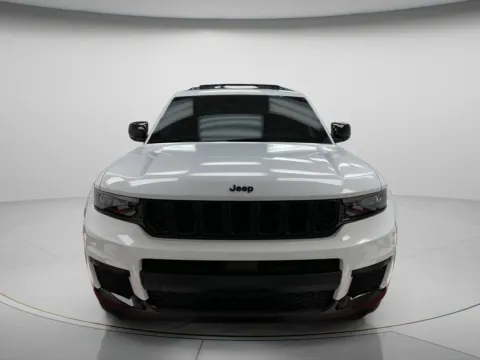 Another view of 2025 Jeep Grand Cherokee L Altitude X for sale in Chillicothe, MO at MAG CDJR