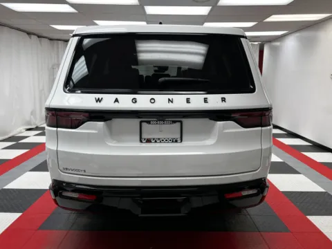 More photos of 2024 Jeep Wagoneer Series II Carbide at MAG CDJR, MO
