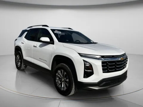 Photos of 2025 Chevrolet Equinox AWD LT for sale in Chillicothe, MO at MAG CDJR