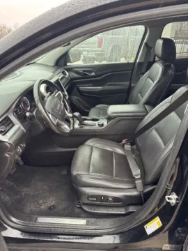 More photos of 2019 GMC Acadia SLT at MAG CDJR, MO