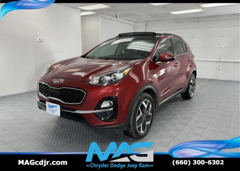Red 2022 Kia Sportage EX for sale in Chillicothe, MO