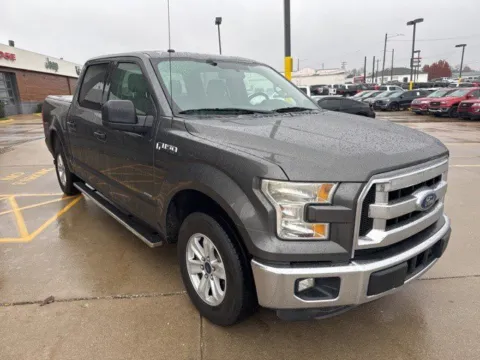 Photos of 2016 Ford F-150 2WD SuperCrew 145 XLT for sale in Chillicothe, MO at MAG CDJR