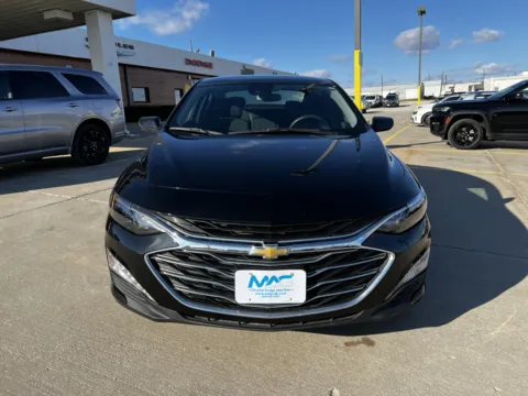 Photos of 2023 Chevrolet Malibu LT for sale in Chillicothe, MO at MAG CDJR