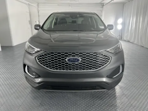 Photos of 2024 Ford Edge SEL for sale in Chillicothe, MO at MAG CDJR