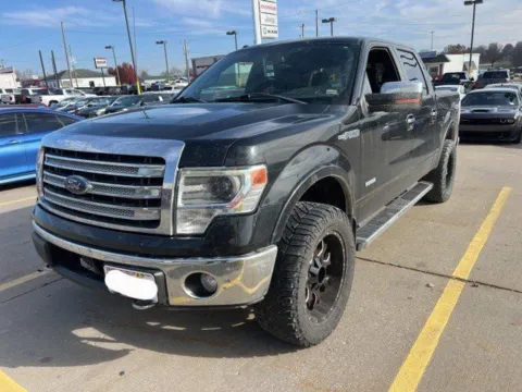Black 2013 Ford F-150 4WD SuperCrew 145 XL for sale in Chillicothe, MO