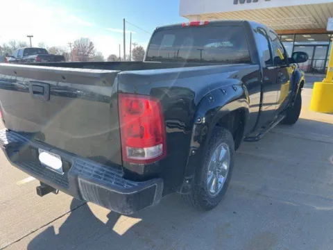 More photos of 2013 GMC Sierra 1500 SLE at MAG CDJR, MO