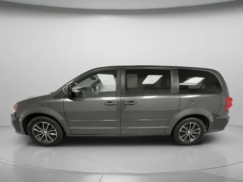 More photos of 2015 Dodge Grand Caravan SXT Plus at MAG CDJR, MO