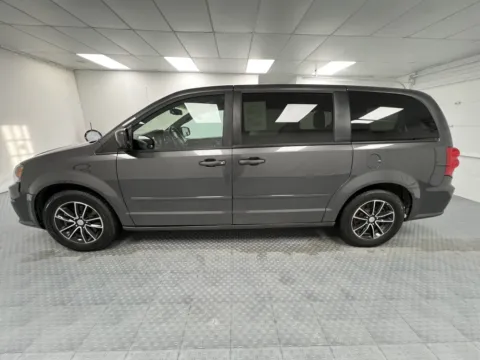 More photos of 2015 Dodge Grand Caravan SXT Plus at MAG CDJR, MO