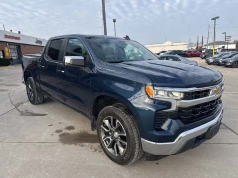 Photos of 2023 Chevrolet Silverado 1500 LT for sale in Chillicothe, MO at MAG CDJR