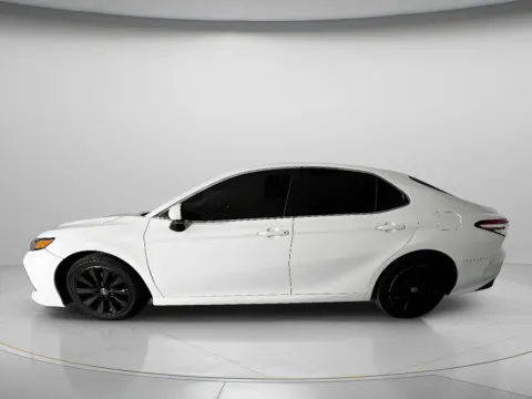 More photos of 2020 Toyota Camry LE at MAG CDJR, MO