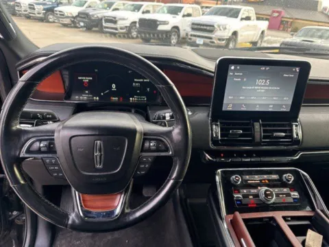 More photos of 2018 Lincoln Navigator Select at MAG CDJR, MO